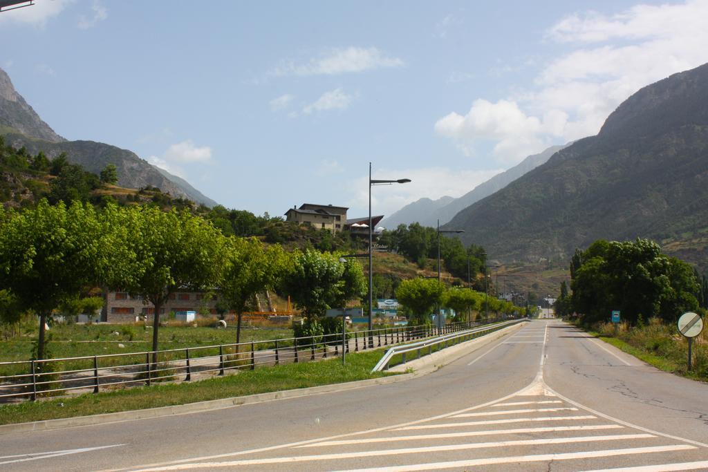 La Llardana Vendégház Benasque Kültér fotó