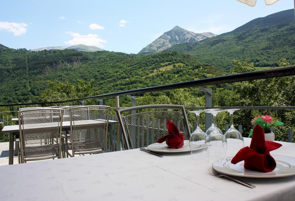 La Llardana Vendégház Benasque Kültér fotó